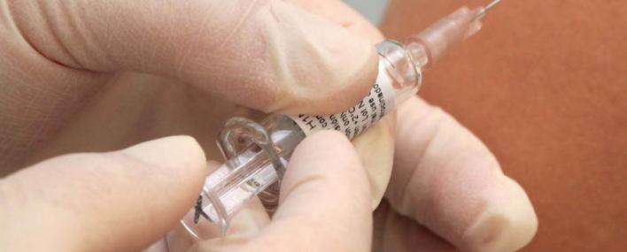 Делать ли прививку от гриппа детям и взрослым: все за и против вакцинации